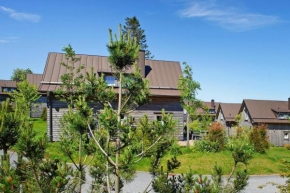 Cottages, turf house